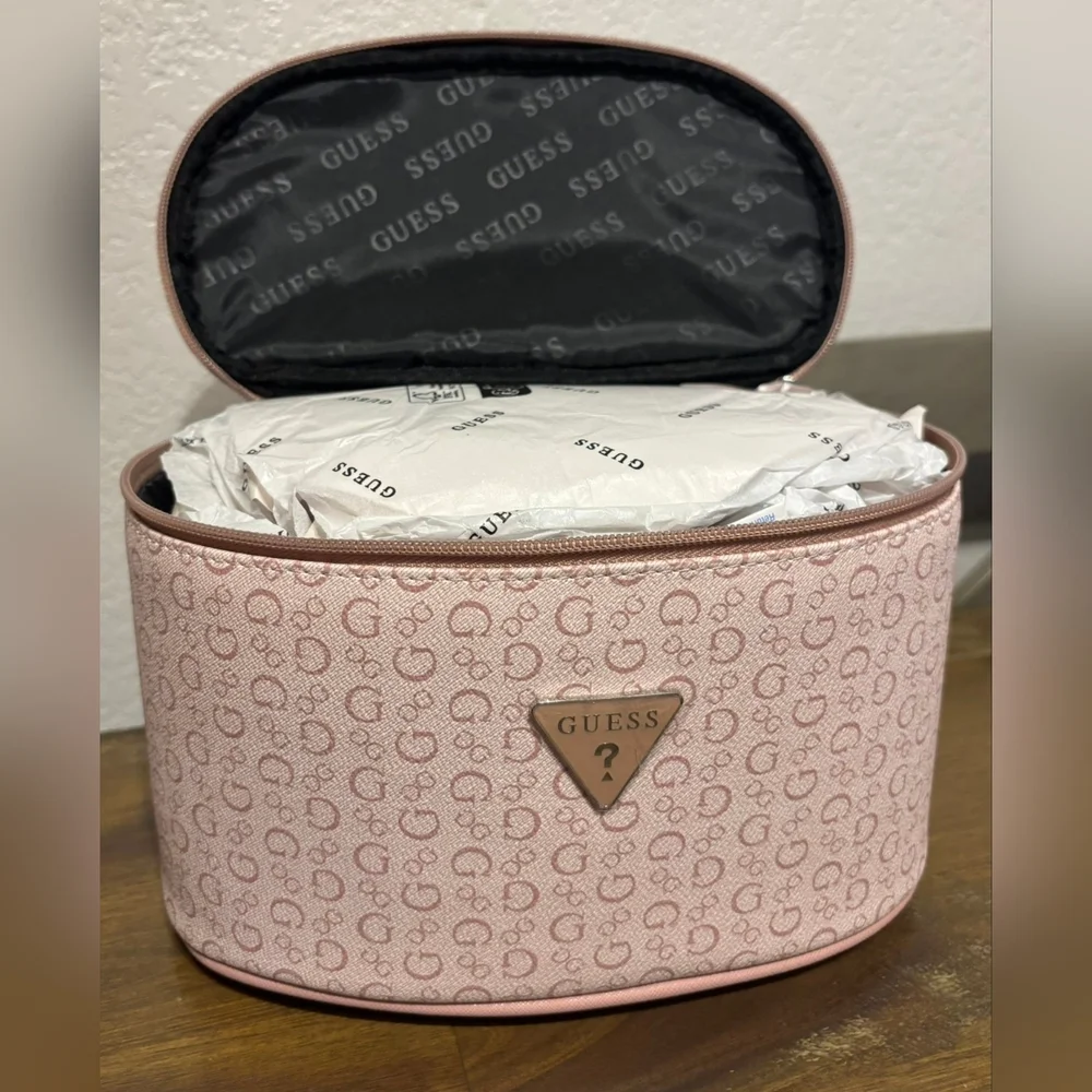 GUESS - Junction Travel Bag NEW! - Picture 3 of 17